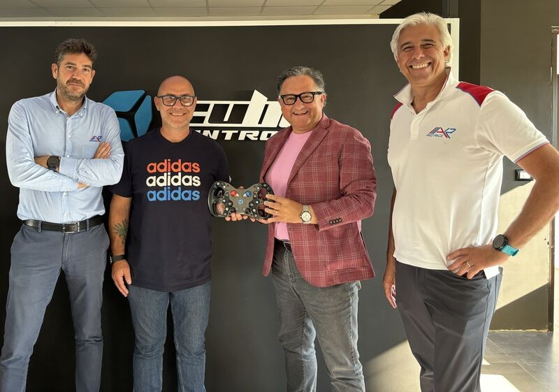 Riccardo Paterni visits Cube Controls headquarters on behalf of RPM motorsport network